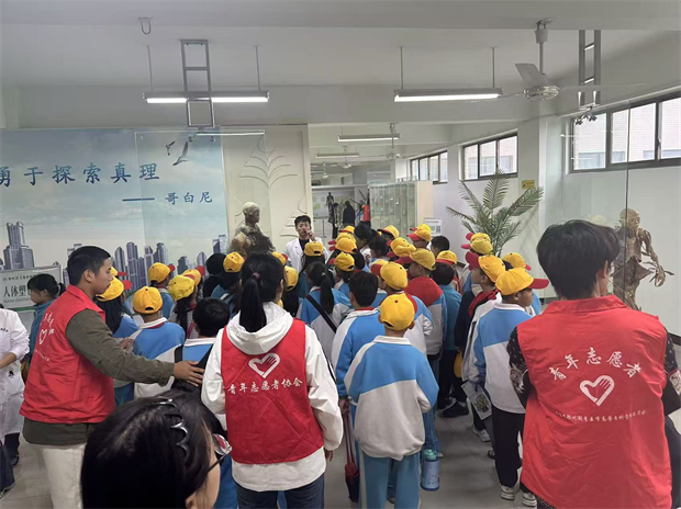“医心向党，筑梦健康” 郑州健康学院解剖组胚党支部在健康中国建设中践行使命担当