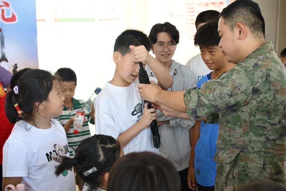 洛阳市涧西区：“部”“站”联合 开展国防教育活动