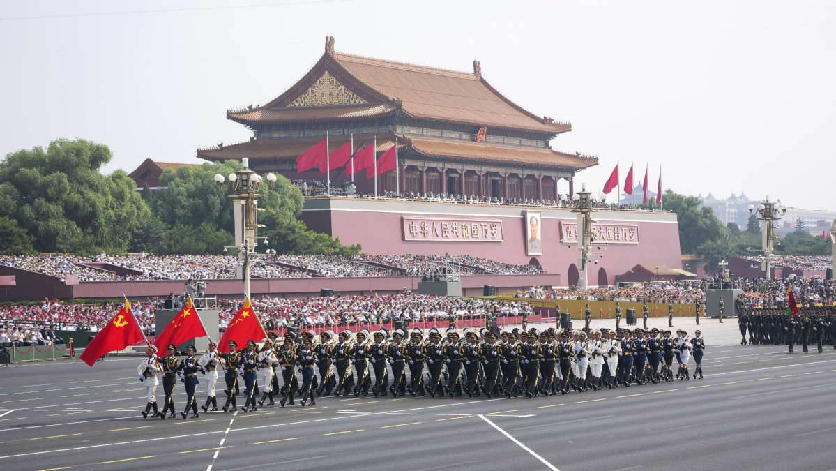 Xi hails unstoppable national rejuvenation at V-Day commemorations
