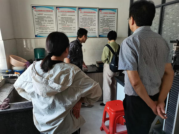 金华市墙散中心组织开展预拌砂浆企业试验室中期检查