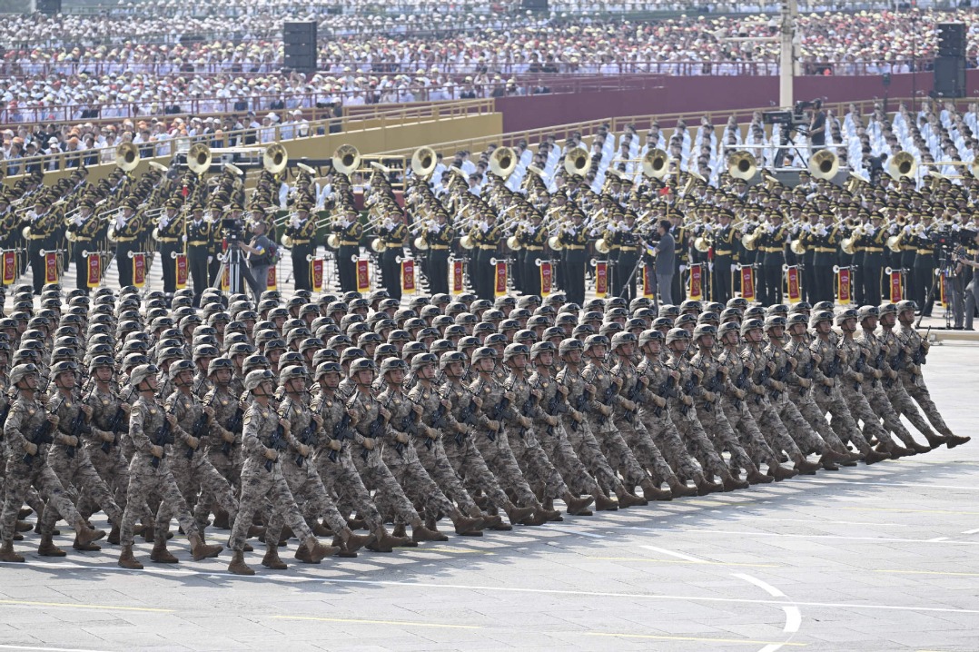 Soldiers reaffirm commitment to building a strong military after watching military parade