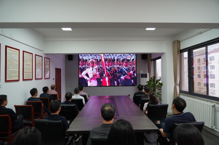 宣训中心集中收看纪念中国人民抗日战争<br>暨世界反法西斯战争胜利80周年大会