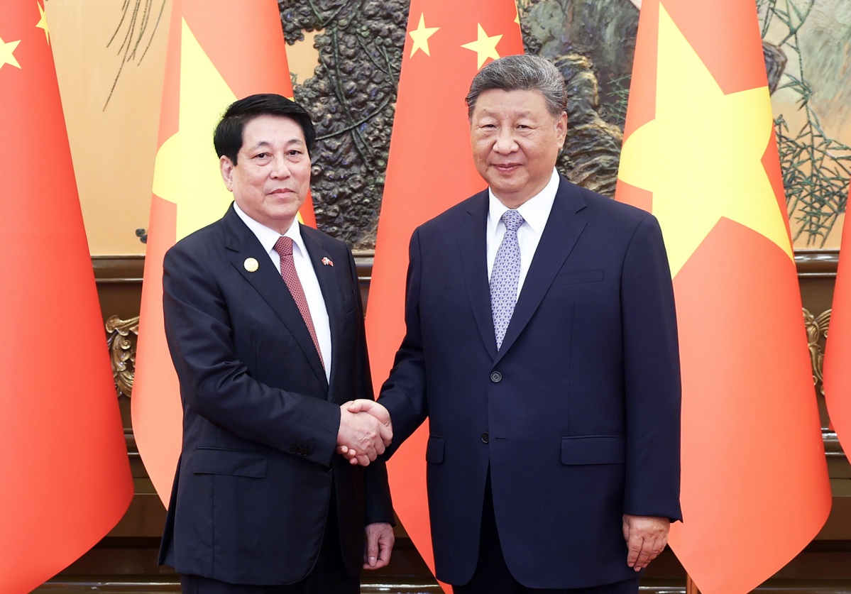 Xi meets Vietnamese president