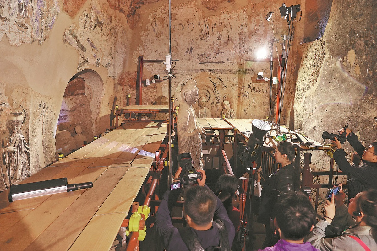 Xi: Grottoes are treasures of civilization Xi: Grottoes are treasures of civilization