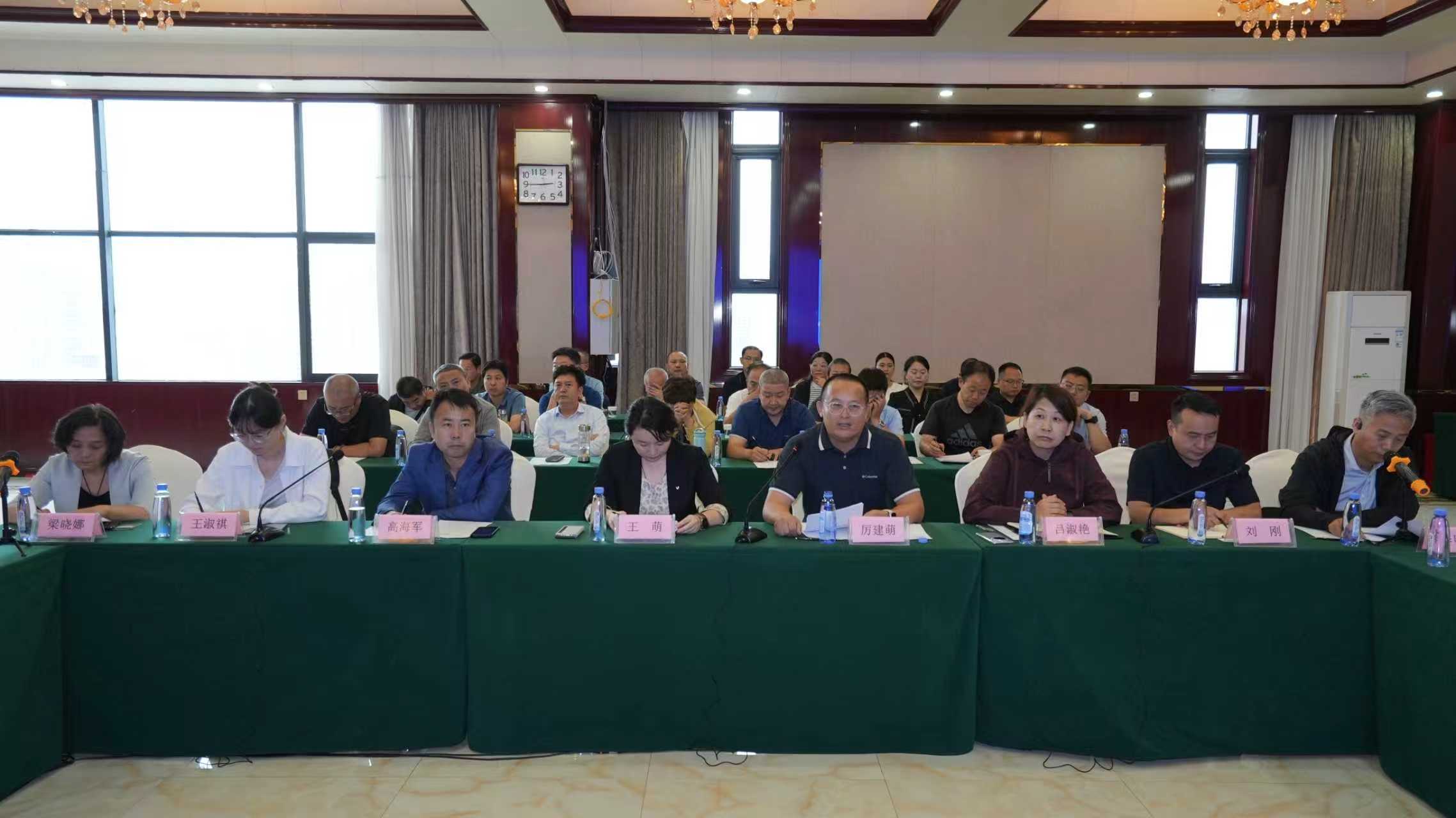 河南省国产白羽肉鸡新品种产销对接活动在郑举办
