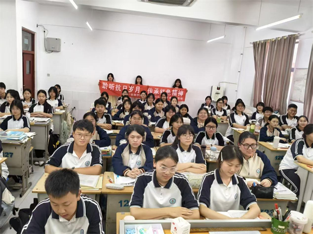 擎青春火炬 绘奋进篇章——河南经贸职业学院金融学院2025年暑期“三下乡”社会实践活动纪实