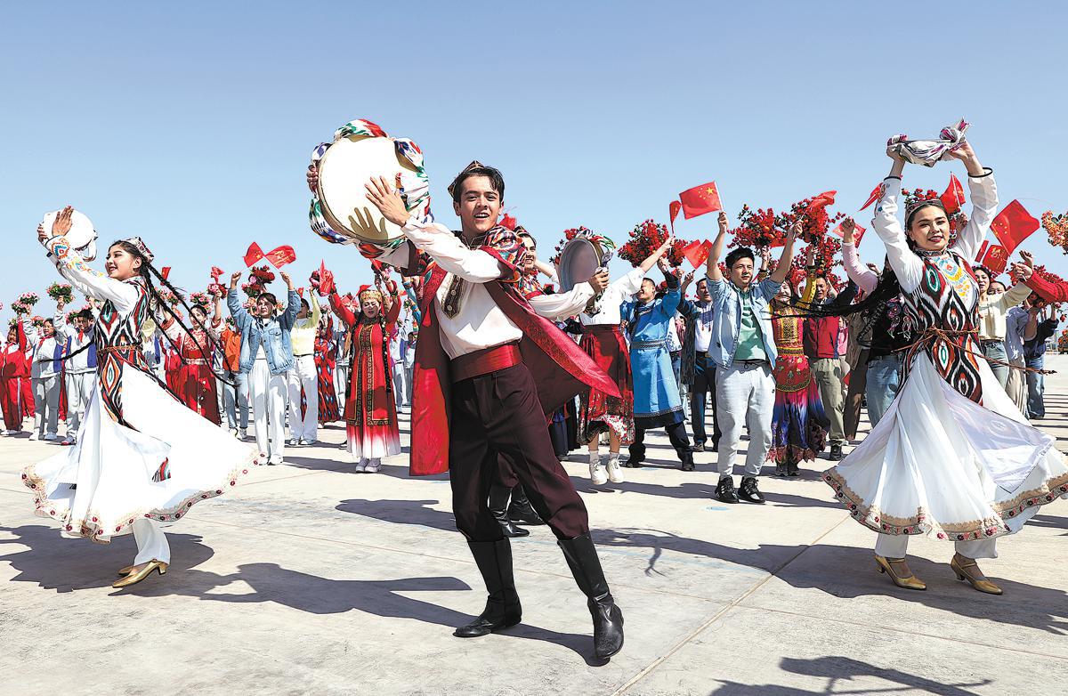 Xi to attend gathering to celebrate Xinjiang Uygur Autonomous Region's 70th founding anniversary