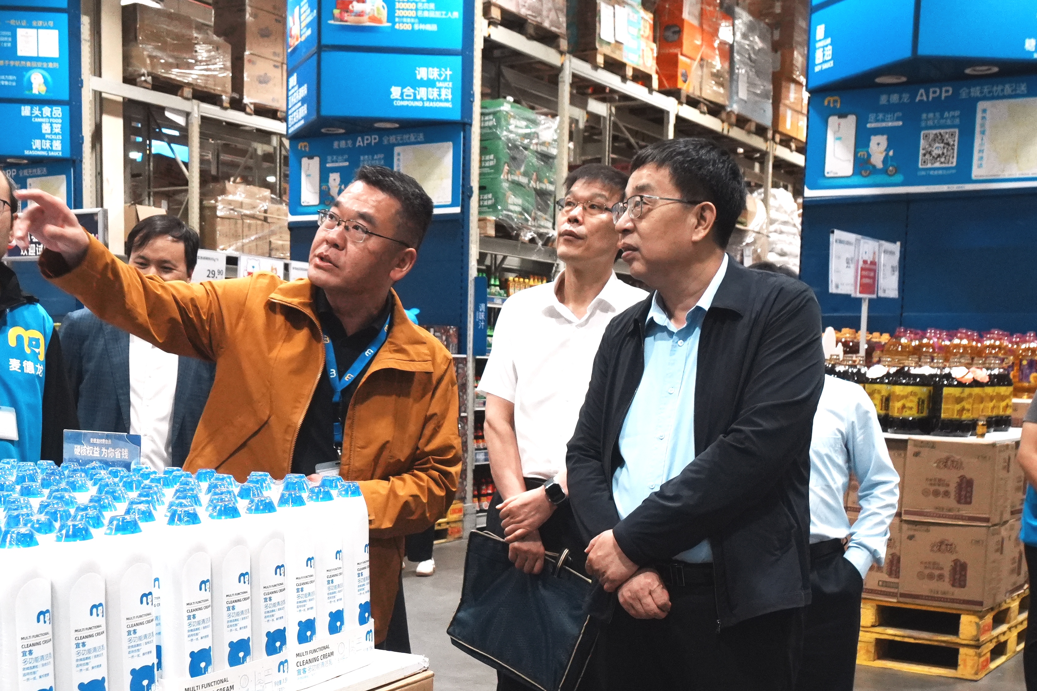 河南省市场监管局开展双节前市场价格和过度包装监管工作调研