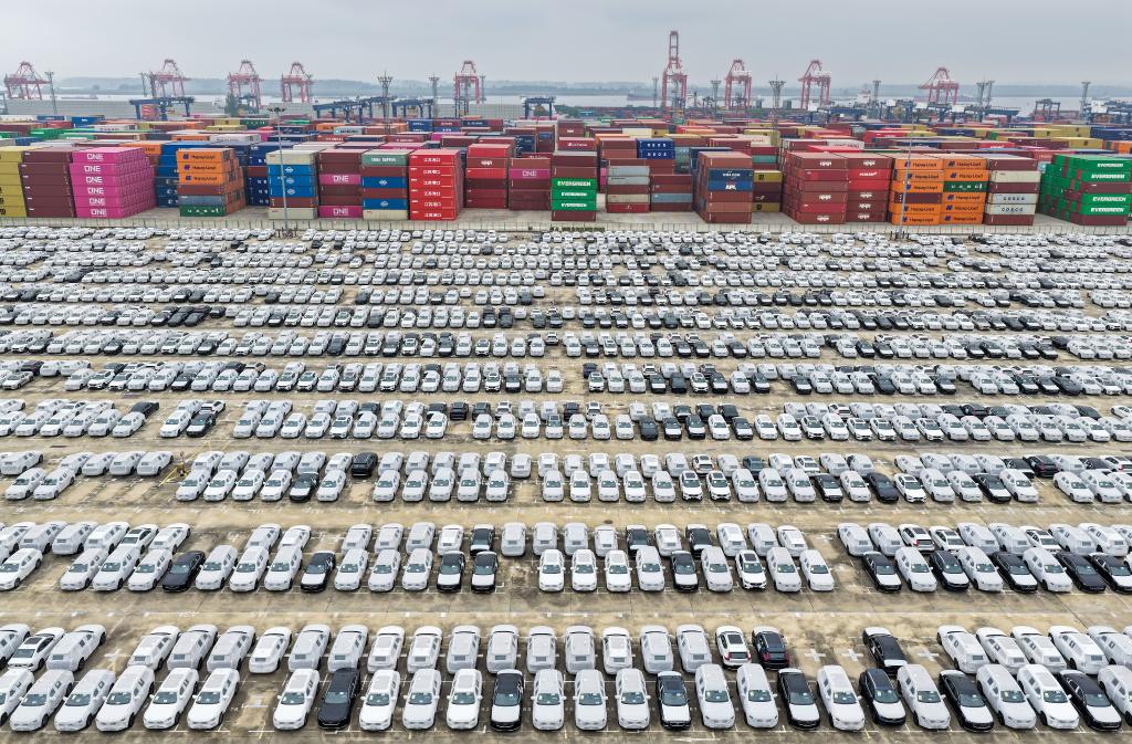 China's foreign trade sees high-quality growth despite headwinds, brings opportunities to world