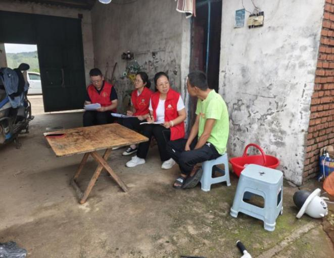 提供精准服务 筑牢养殖业健康防线