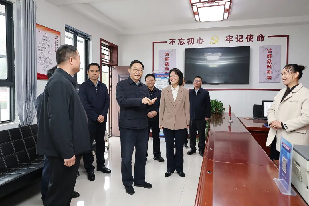 劉寧深入許昌市鄢陵縣魏都區宣講黨的二十屆四中全會精神時強調:把思想和行動統一到全會精神上來 統籌推進高質量發展和高效能治理 劉寧深入許昌市鄢陵縣魏都區宣講黨的二十屆四中全會精神時強調:把思想和行動統一到全會精神上來 統籌推進高質量發展和高效能治理