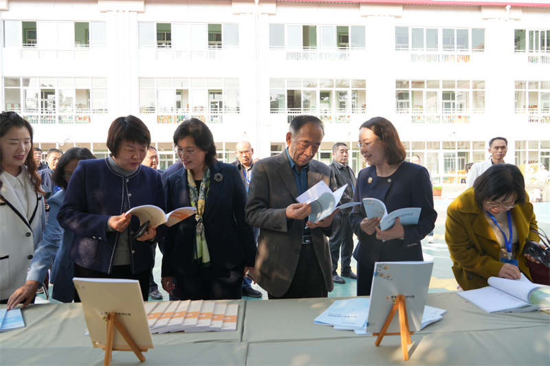 河南省第二届家校社协同育人工作现场推进会召开 河南省第二届家校社协同育人工作现场推进会召开