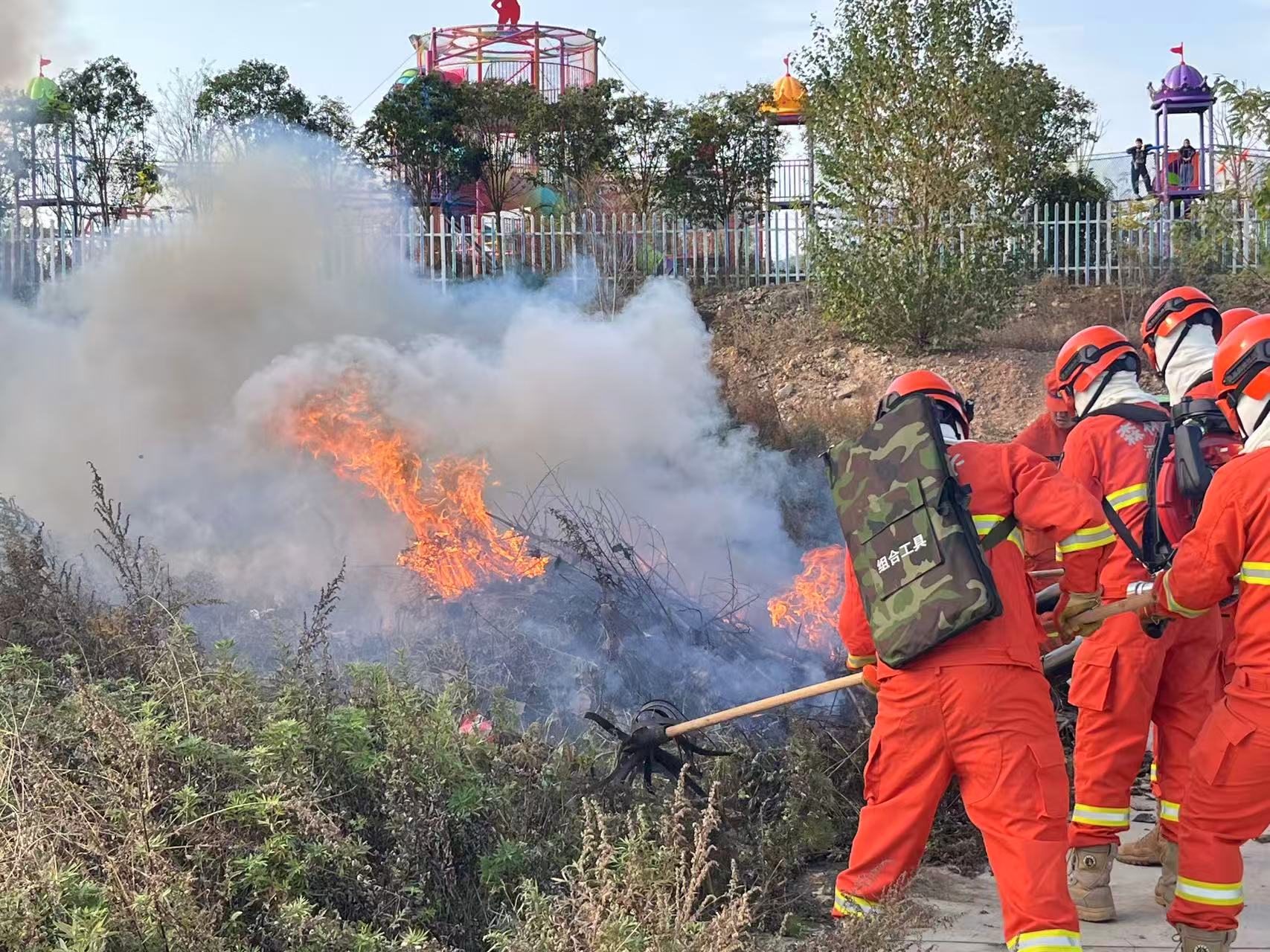 卢氏县综合应急救援大队积极参与全省<br>森林火灾扑救技能送教下基层活动