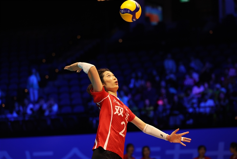 河南女排豪取五连胜