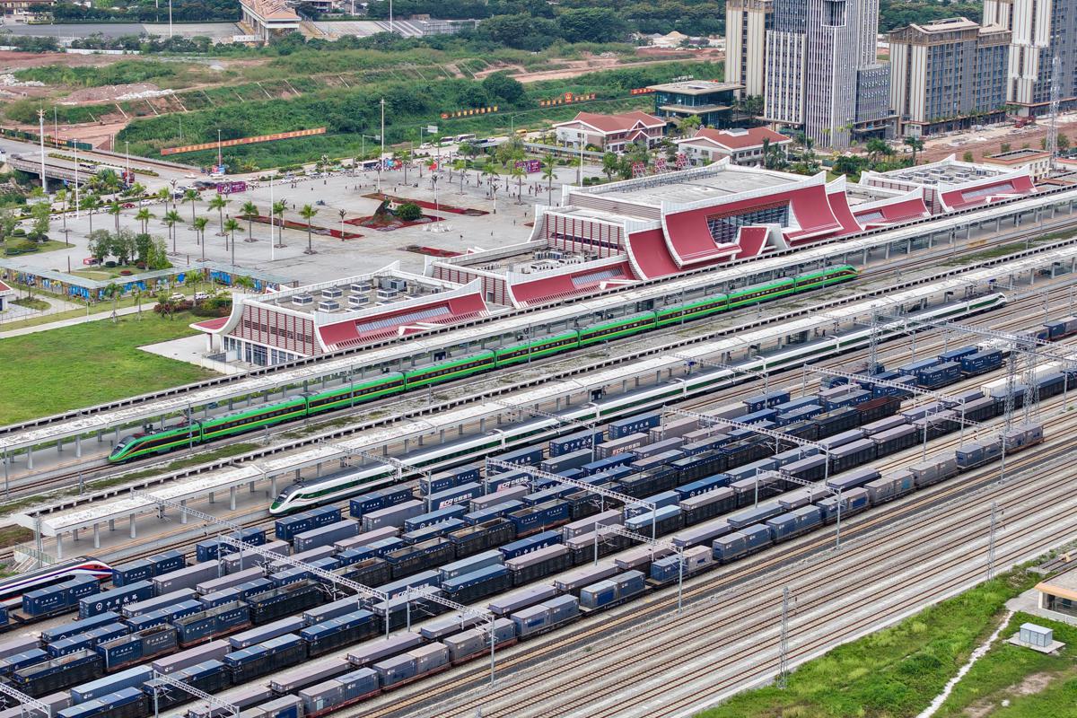 China-Laos Railway sees growth in trade and travel