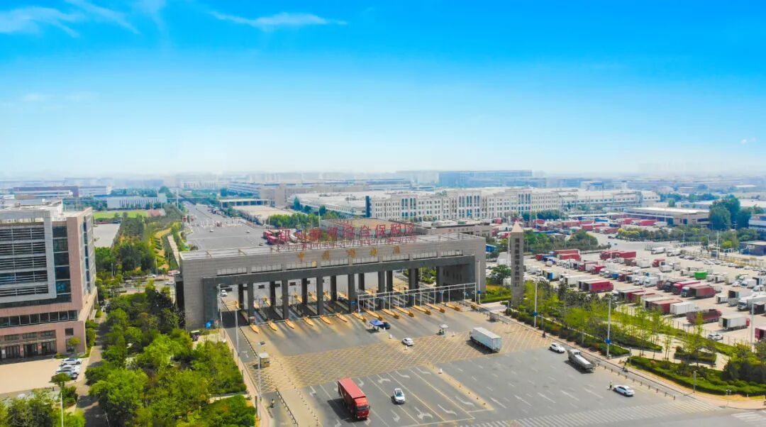 ZAEZ's service trade tops $60 million for the first time