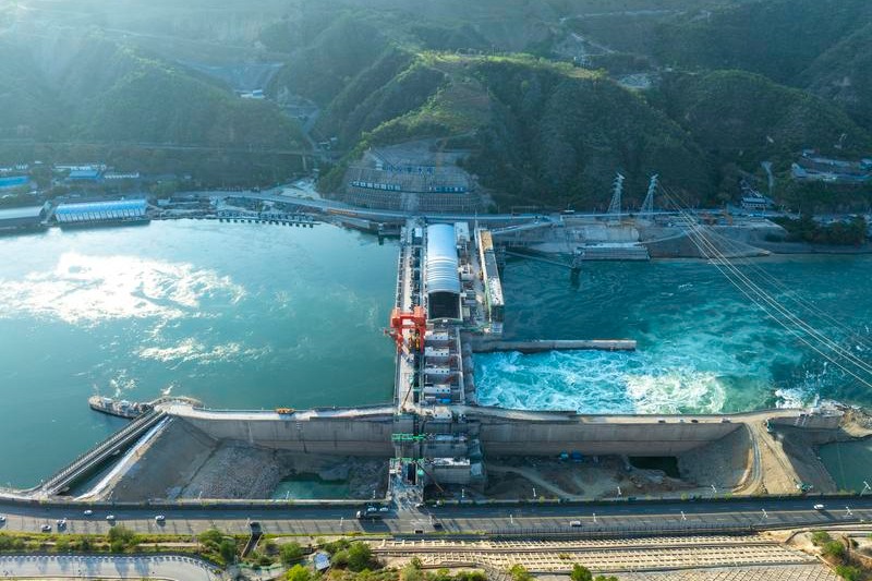 China's clean power shift hailed as scientific breakthrough, spotlighting global leadership