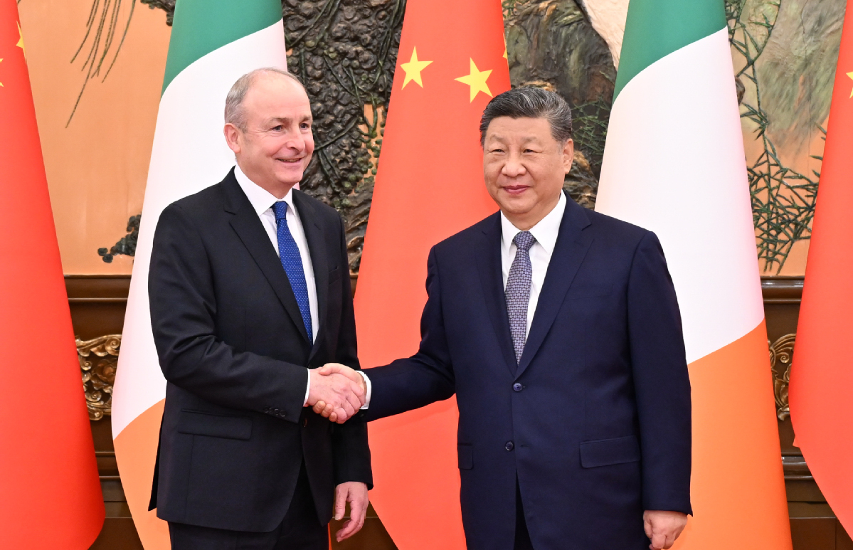 Xi meets Taoiseach of Ireland