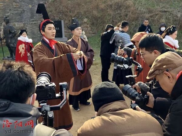 3000公里136天!丝路雄关再响驼铃声 3000公里136天!丝路雄关再响驼铃声