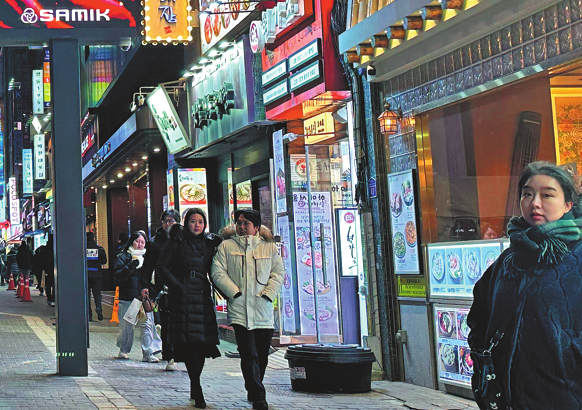 Chinese visitors to South Korea soar, topping Japan