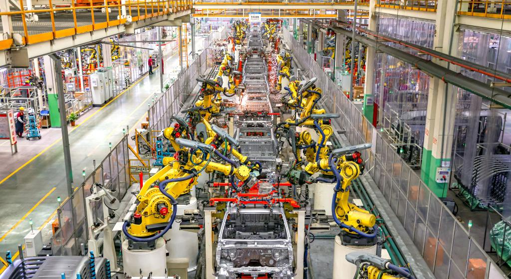 China's auto output, sales reach new highs in 2025, building global win-win ecosystem