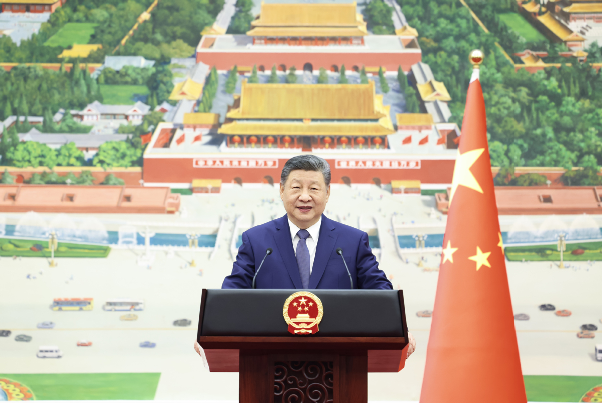 Xi receives credentials of new ambassadors to China