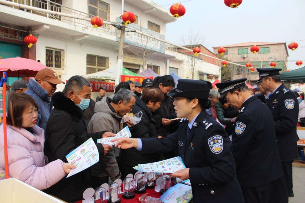 新华社｜开在冬天的向日葵——记司法行政戒毒女警王妙丽