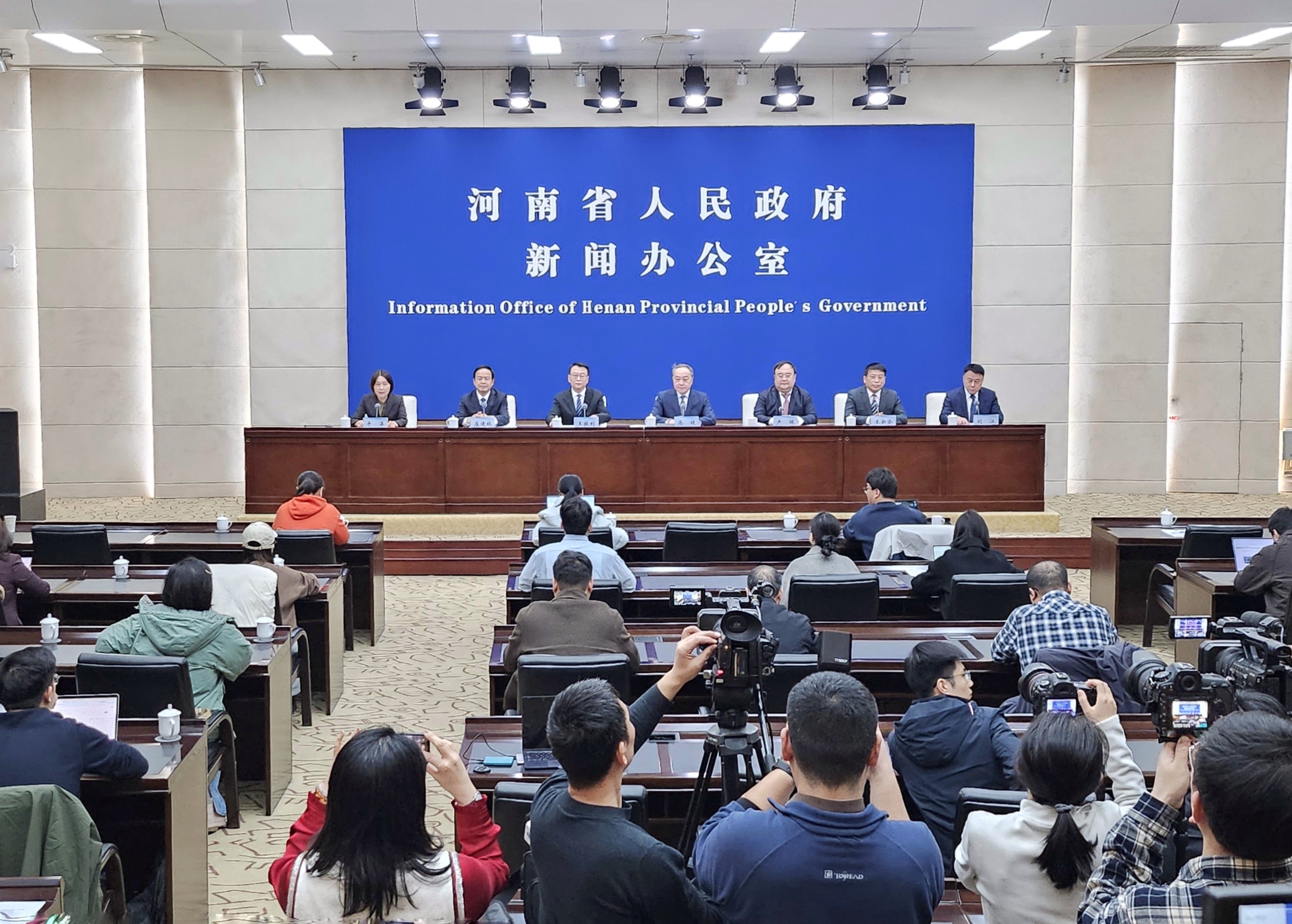 河南省纵深推进融入服务全国统一大市场新闻发布会