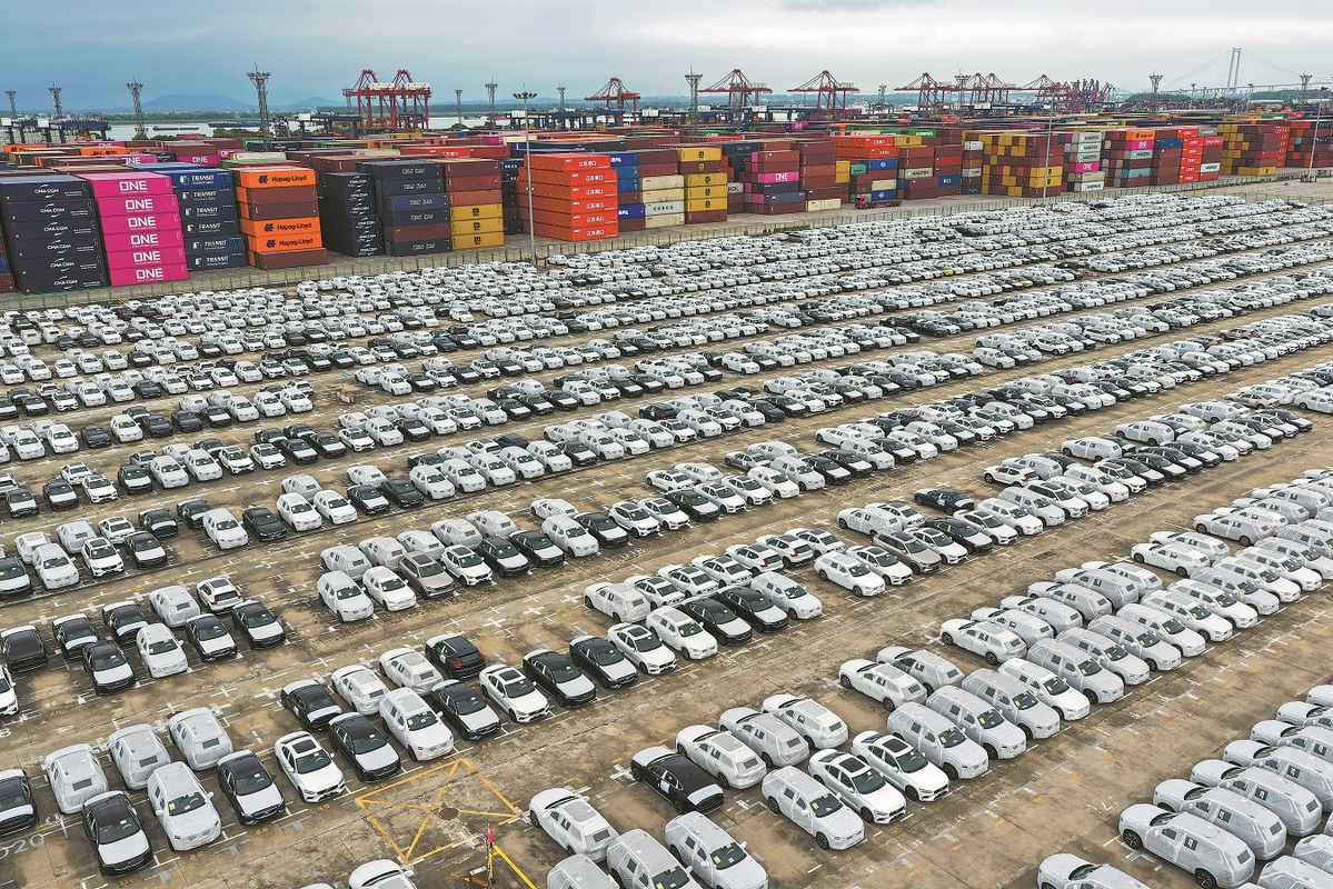 Chinese carmakers go local to grow globally