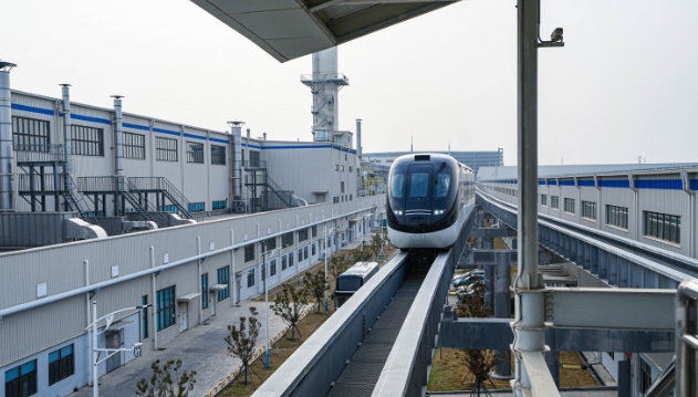 Zhengzhou BYD unveils driverless SkyShuttle