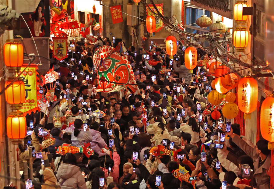China expects cross-border travel surge during May Day holiday