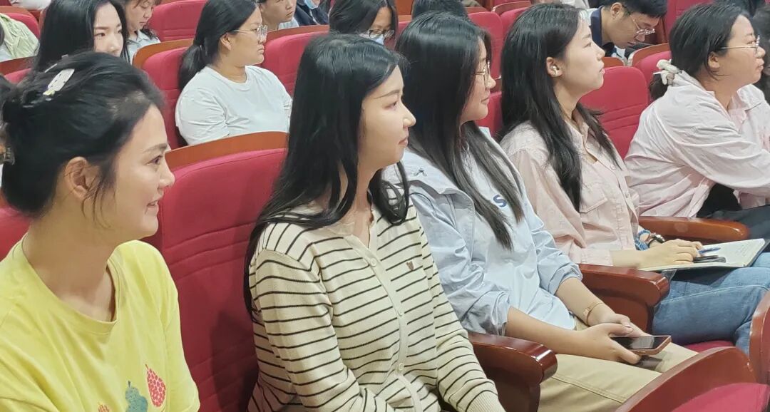我省举办“高校学工先锋”巡回宣讲启动仪式暨首场宣讲报告会