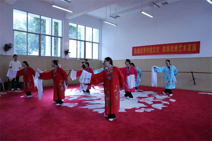 省教育厅组织开展2026年职教活动周集中采访