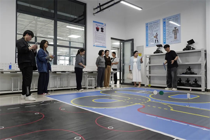 省教育厅组织开展2026年职教活动周集中采访