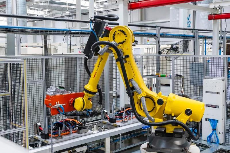 China's industrial firms report faster profit growth amid policy support