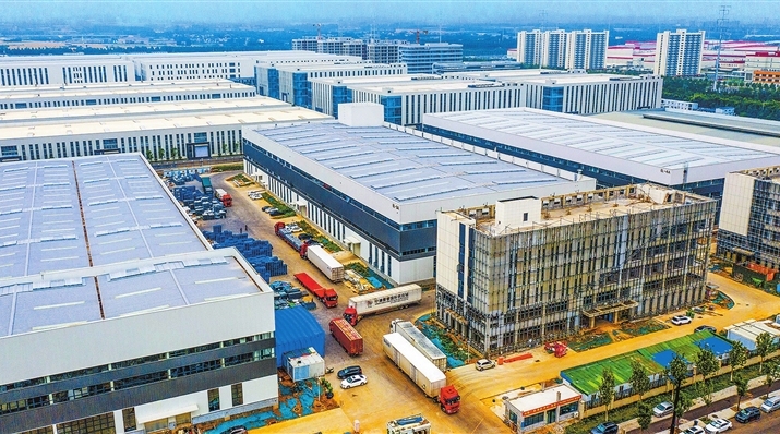 Luoyang powers up new energy industrial cluster