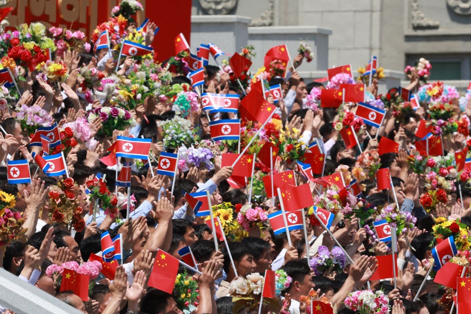 Xi arrives to grand welcome in Pyongyang for state visit to DPRK