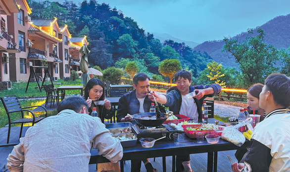 Old house reclamation program makes homestays a home run in Henan