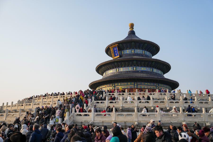 China's consumer market steady during Dragon Boat Festival holiday