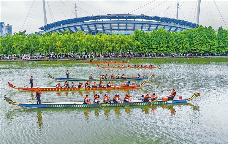 Dragon boat fun for families