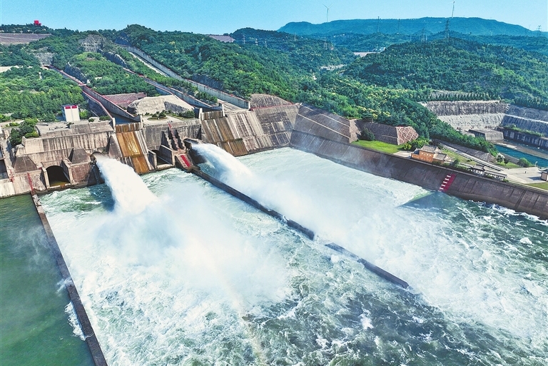 Spectacular Water Release at Xiaolangdi