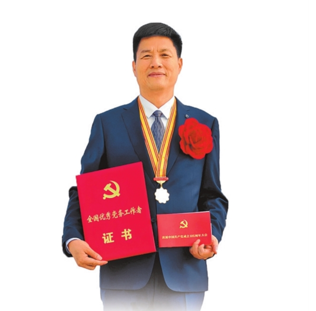 信仰的力量丨稳稳驶向为群众服务的下一站——记全国优秀党务工作者，驻马店市公共交通有限公司党委书记、董事长黄伟