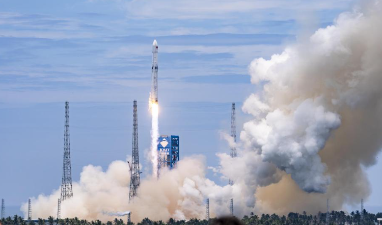 Chinese Long March rocket uses new LNG-derived fuel, achieves breakthrough