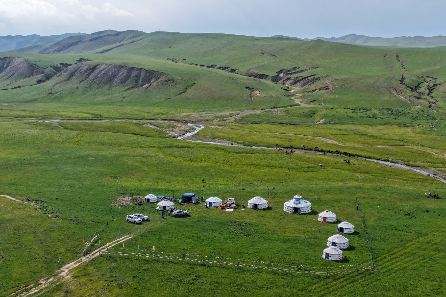 China's grassland recovery reaches historic milestone, forestry authority says