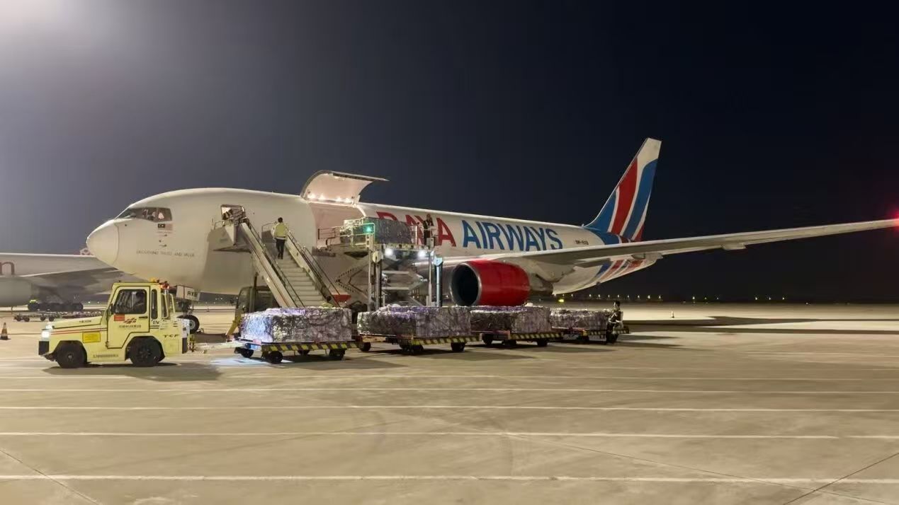 H1 record high: cargo throughput at Zhengzhou Airport Port surpasses 300,000 tons