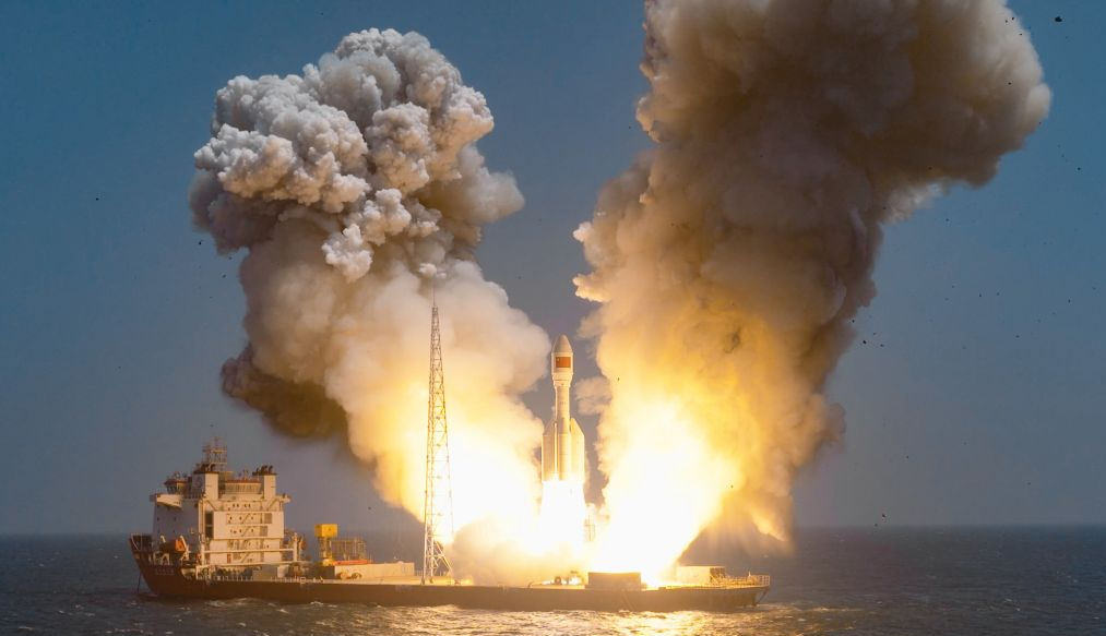Chinese Gravity-1 rocket launches new satellites from sea