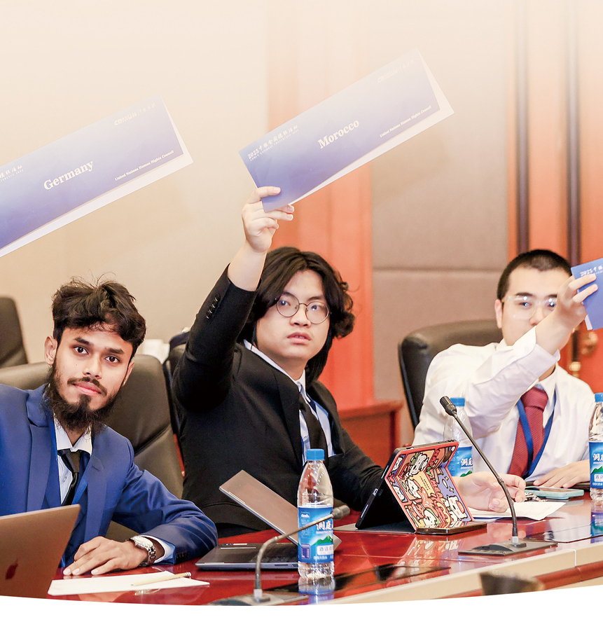 Young delegates call for stronger Sino-US relations