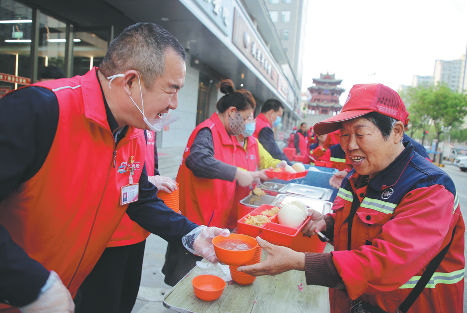 China unveils guidelines to strengthen social work