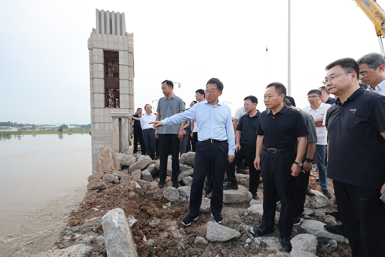 李国英刘宁在周口许昌漯河指导调度防汛救灾工作时强调 坚持人民至上生命至上 坚决打好防汛救灾硬仗