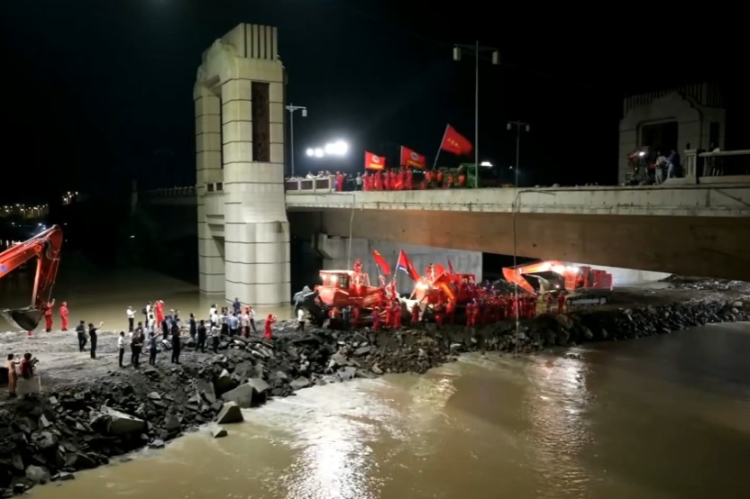 Levee breach in Henan river sealed